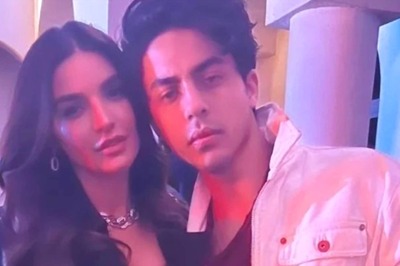 Shah Rukh Khan's Son Aryan Khan and Pak Actress Sadia Khan's Pic From New Year's Eve Party Goes Viral