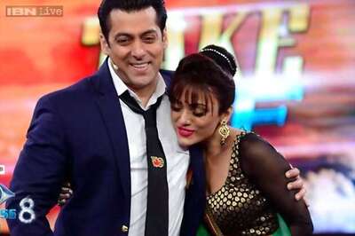 'Bigg Boss 8', Day 35: Salman Khan sings for musicians Sajid-Wajid; Soni Singh gets eliminated from the show