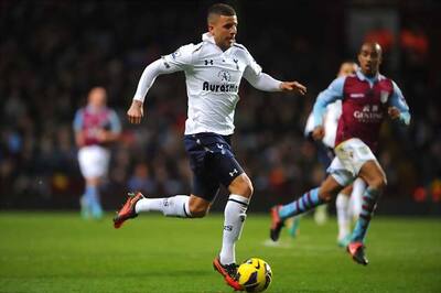 Chelsea bid for Tottenham's Walker