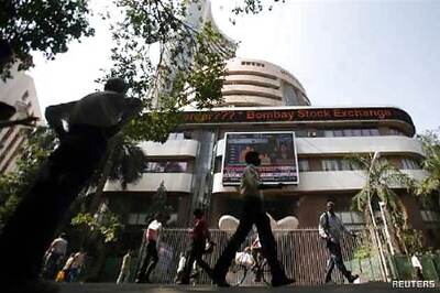 Sensex closes at over 1-week high; Hindalco logs best gain