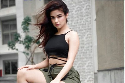 Aladdin Actress Avneet Kaur Scores 74% in HSC Board Examinations