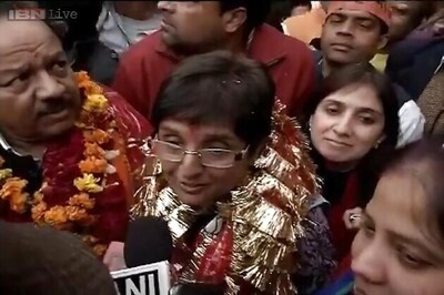 Bedi, Harshvardhan do joint rally on last day, rubbish poll surveys predicting AAP rule