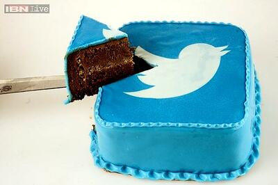 Twitter stock slides more than 7 per cent on its second trading day