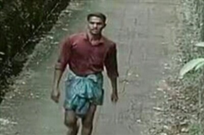 Caught on Camera: Man Tries to Molest Woman in Kerala's Kozhikode