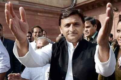 Samajwadi Party: Akhilesh Likely to Meet Mulayam on Tuesday