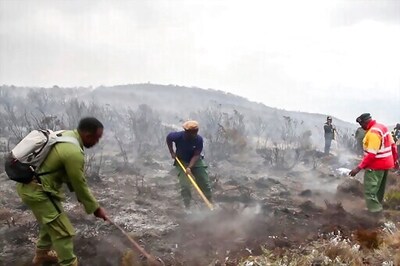 Tanzania Asks For Aircraft To Battle Fire On Mt Kilimanjaro