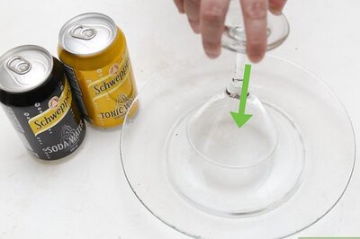 How to Rim a Cocktail Glass