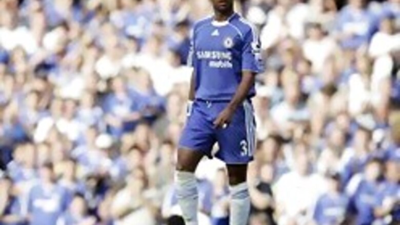 EPL: ManU, Chelsea win; Reds trounced