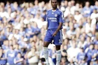 EPL: ManU, Chelsea win; Reds trounced