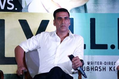 If a Guy Touches You Inappropriately, Hit Him Back and Run: Akshay Kumar