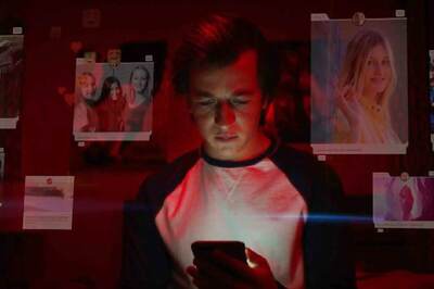 We Watched 'The Social Dilemma' and Went Right Back to Our Phones. Here's Why