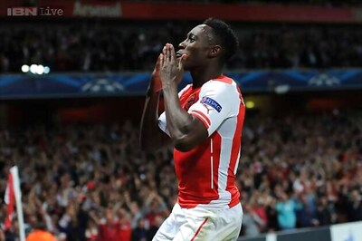 EPL: Chelsea meet Welbeck-inspired Arsenal, Man United host Everton