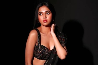 Tejasswi Prakash’s Gorgeous Diwali Pics in Black Saree Leave Karan Kundra 'Dead'