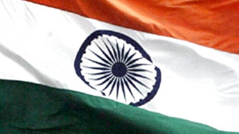 Top UN official praises India's policy on refugees