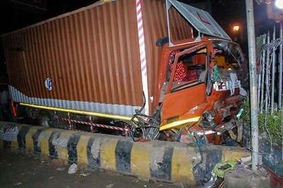 Truck Carrying Animal Carcasses Overturns in Delhi
