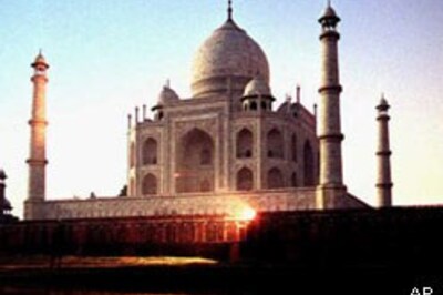 Was Mumtaz really buried at Taj Mahal?