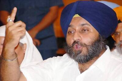 Punjab Deputy CM Sukhbir Badal lauds Sikh leader over his stand on turban in Rome