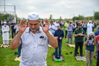 Hundreds Take Part in Funeral of Canadian Muslim Family Killed in Truck Attack