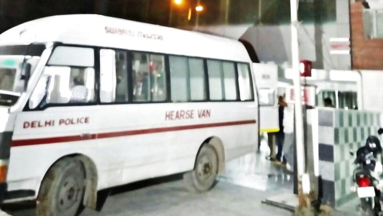 Police Find Headless Body With Hands, Legs Chopped Off in Travel Bag Near DU College