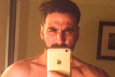 Photo of the day: Akshay Kumar posts his first shirtless selfie on Twitter