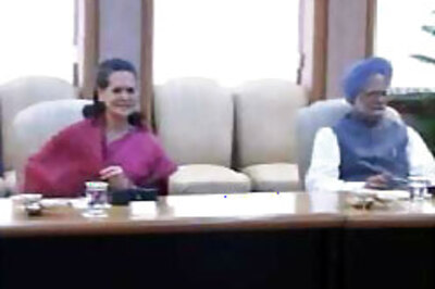 UPA-Left discuss women's reservation