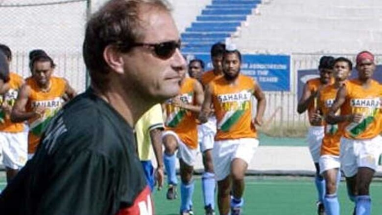 Roelant Oltmans to conduct clinic for hockey coaches