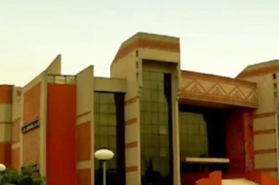 IIM Calcutta Director Uttam Kumar Sarkar Resigns Over Disagreements With Board Chairperson