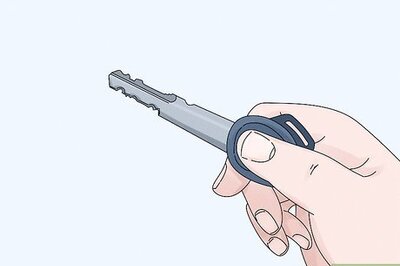 How to Hold Your Keys for Self Defense