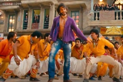 Ram Leela: Ranveer Singh goes shirtless in 'Ram ji ki chaal'