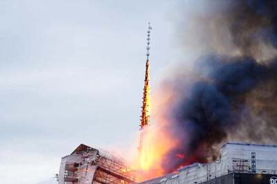 Video: Fire Engulfs Copenhagen's Old Stock Exchange, Blazing Spire Collapses