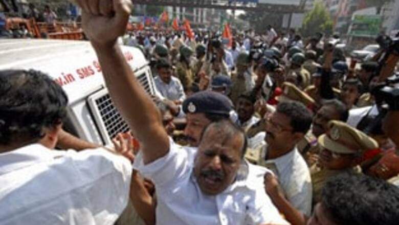 Hyderabad tense, police take over univ