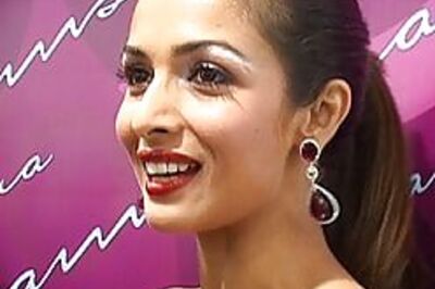 Want SRK at your wedding? Spare Rs 1 cr for him