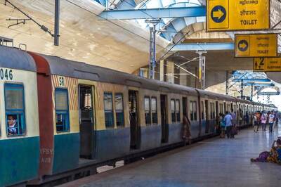 10 Injured As Bus Overturns After Being Hit By Another In Kolkata