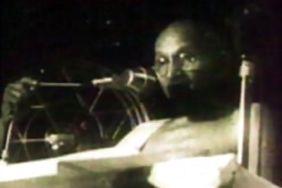 Gandhi Lives: 2 lakh autobiographies sell in a year