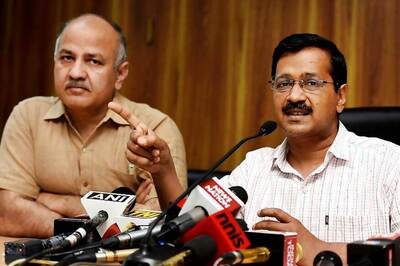 Offers to Step Down Pour in, AAP Goes Into Huddle at Kejriwal's Residence