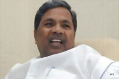Siddaramaiah offers to hold dialogue with Naxals