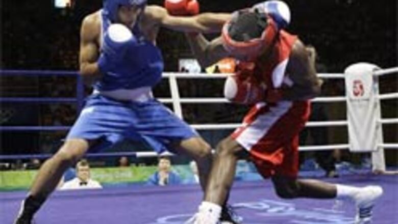 Boxer Vijender loses in semis, gets bronze