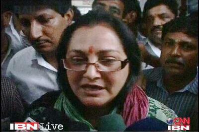 UP: Beacon of Jaya Prada's vehicle removed forcibly