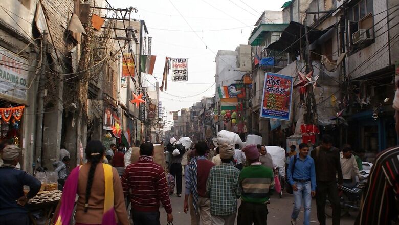Delhi's Clogged Sadar Bazar a Recipe for Covid-19 Disaster