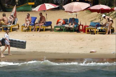 Parikkar Government Brings Bill to Ban Drinking on Beaches