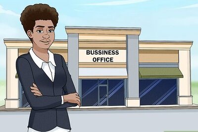How to Be a Middleman