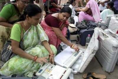 Two polling officials die due to sun stroke in Orissa