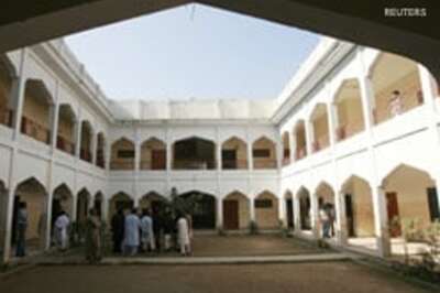 Official silence as Pakistan nabs Mumbai plot suspect