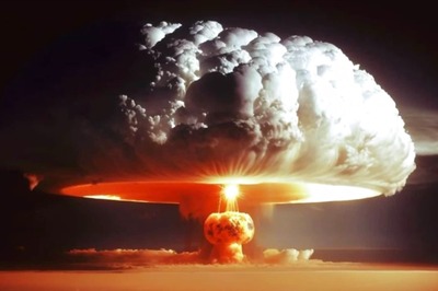 How Would It Look If An Atomic Bomb Explodes In A City? AI Presents Horrifying Images