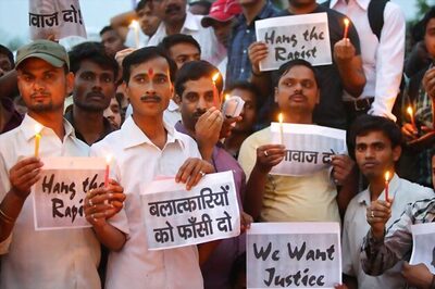 UP: 4 men gangrape girl; doctor slaps her on refusal to withdraw case