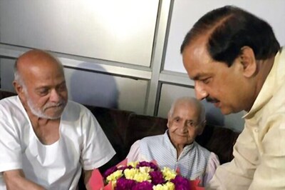 Mahatma Gandhi's Grandson Kanu Gandhi Dead