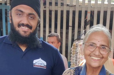 'Dadi Ji' Selling Chocolates on Mumbai Local Found by NGO, Refuses Monetary Aid