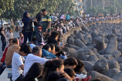 Vendors to Drivers, Twitter Shares Wholesome Stories of Mumbai Having the 'Biggest Heart'