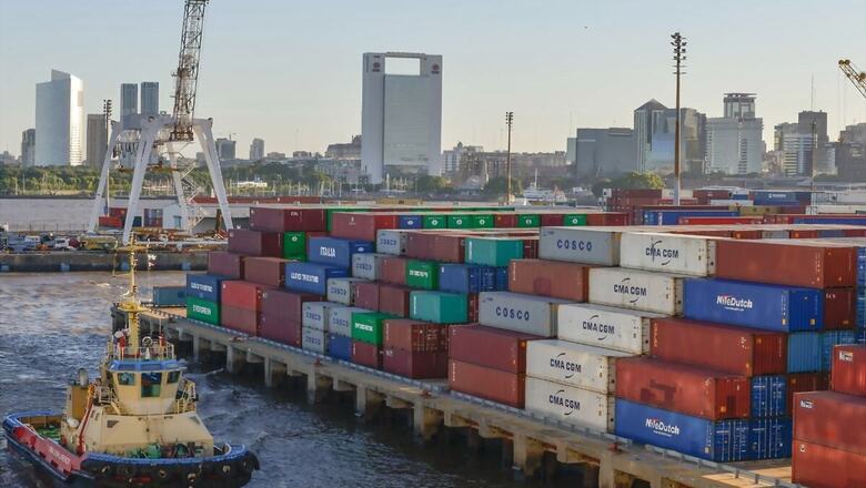 India's Current Account Deficit Narrows To 2.2% Of GDP in Q3 Vs 2.7% A Year Ago