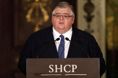 Mexico's Central Bank Chief Resigns Amid Trump Turmoil